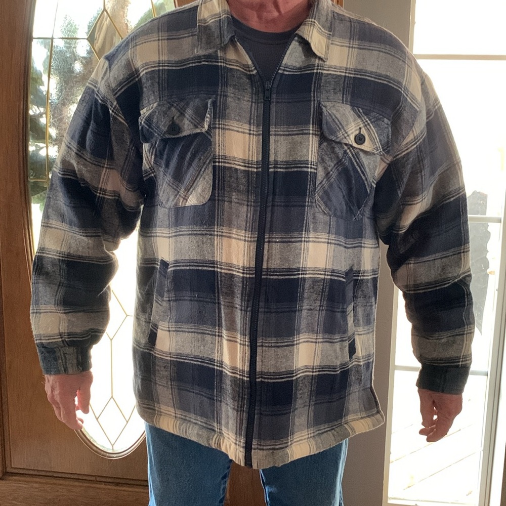 NEW!! Men’s Heavy Sherpa lined fleece jacket.  NORTHWEST TERRITORY brand.—-Large